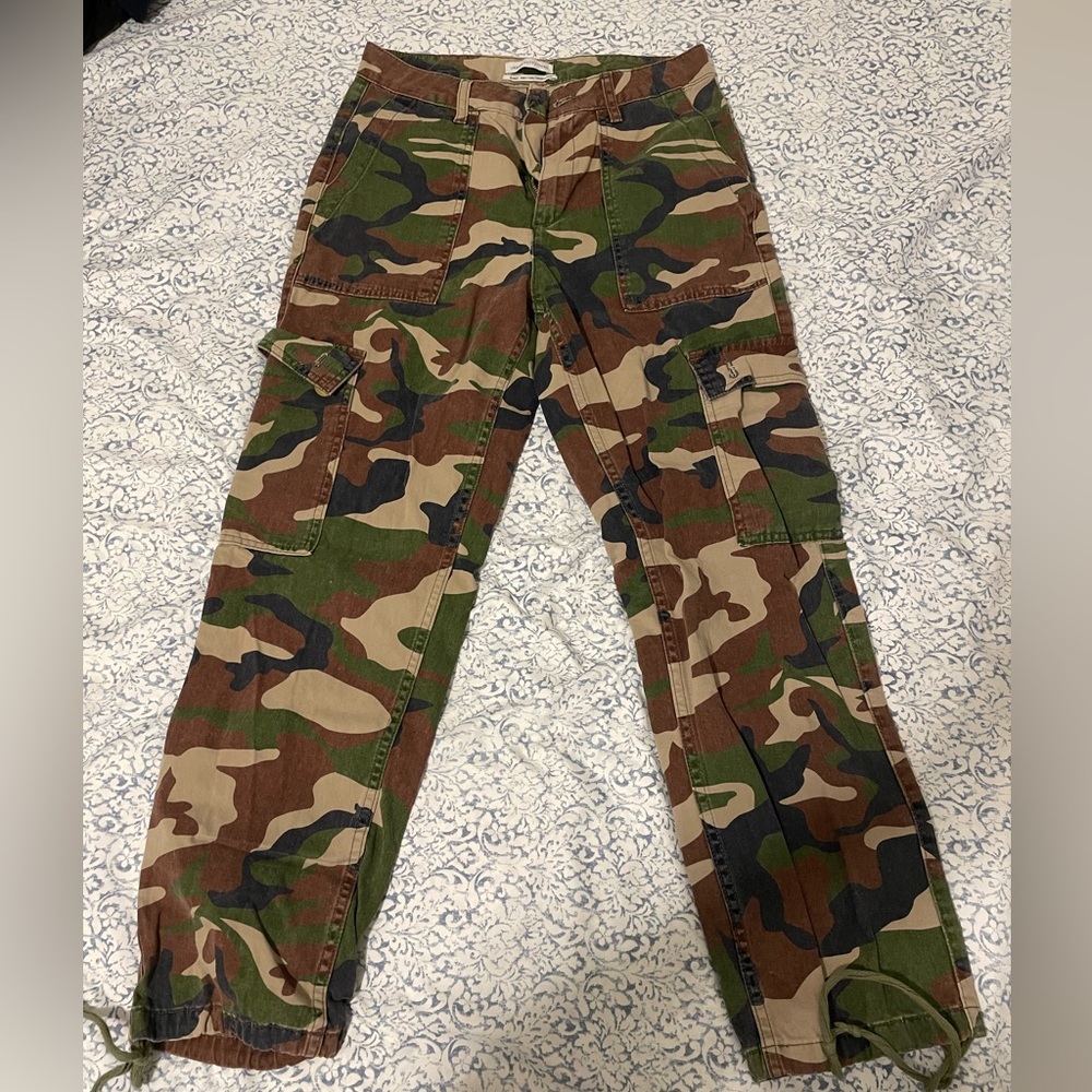 Urban outfitters Camo Pants